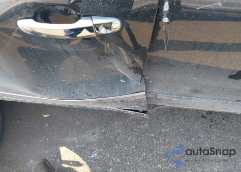 2017 Chevrolet Traverse Premier z USA, uszkodzony, nr VIN 1GNKRJKD9HJ185988